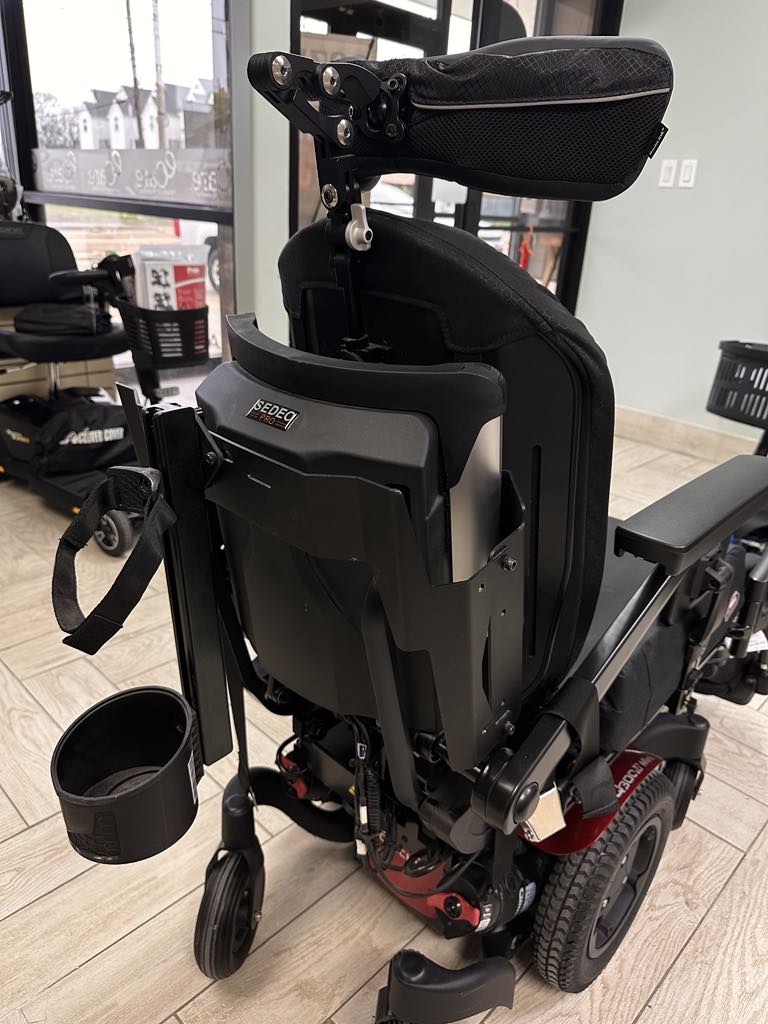 Quickie Q300 Mini With Power Seating System (SEDEO PRO)