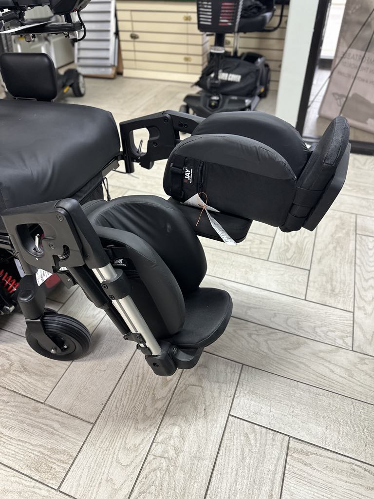 Quickie Q300 Mini With Power Seating System (SEDEO PRO)