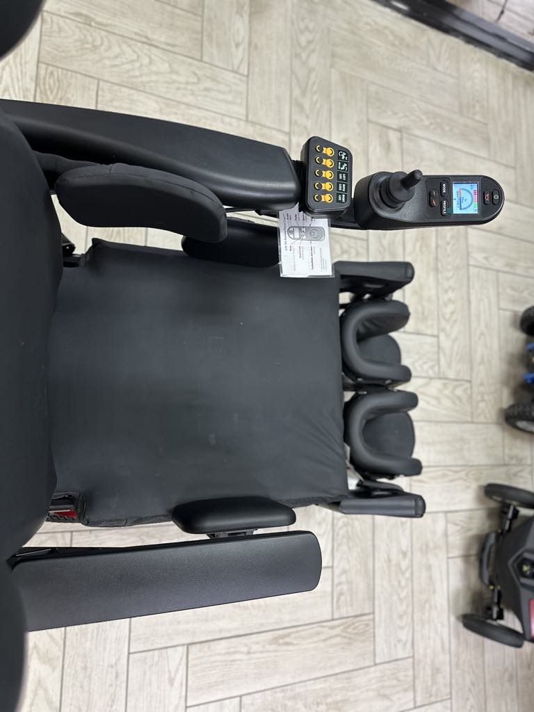 Quickie Q300 Mini With Power Seating System (SEDEO PRO)