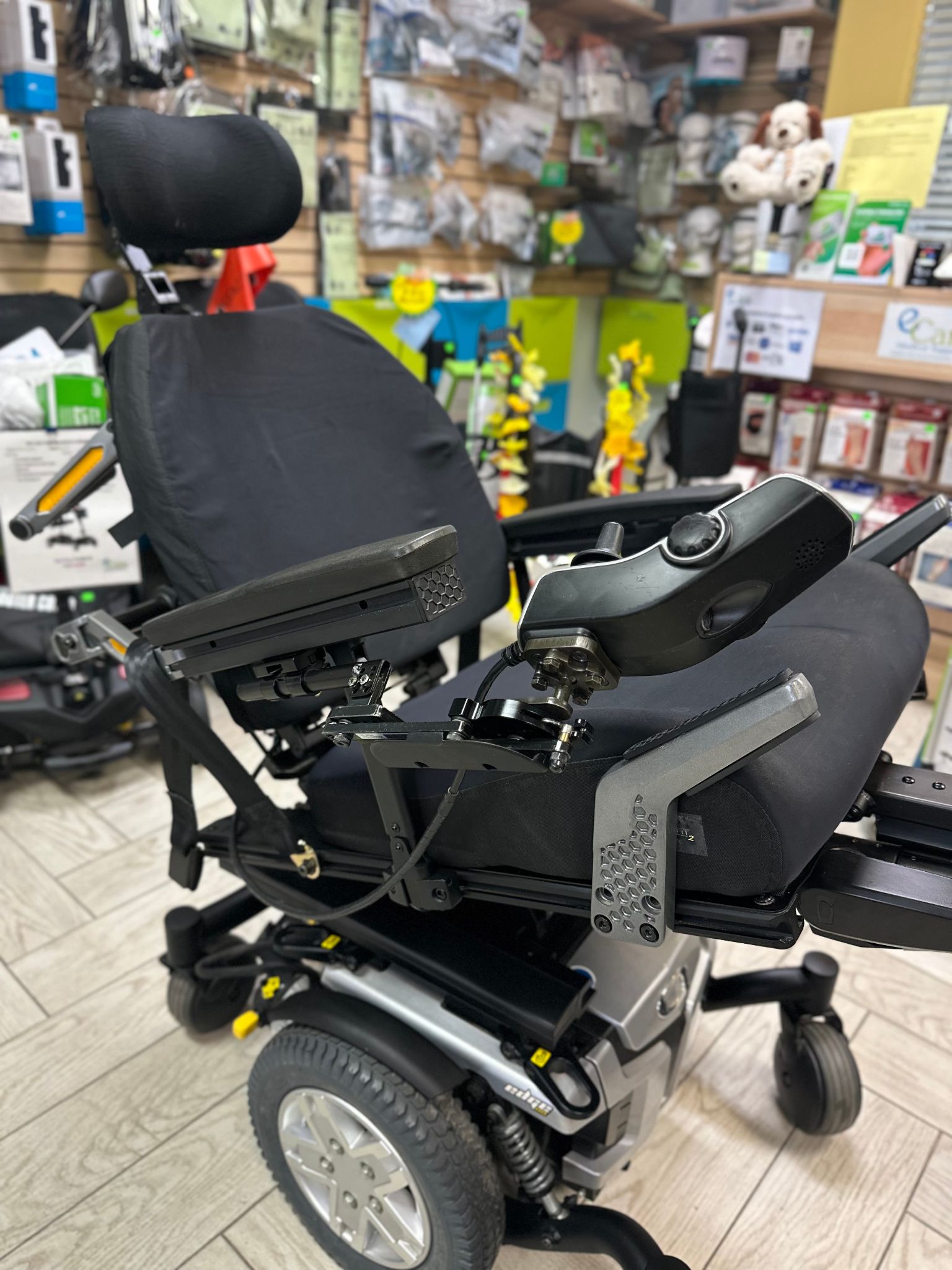 Pride Mobility Quantum Power Wheelchair Rehab Tilting Chair