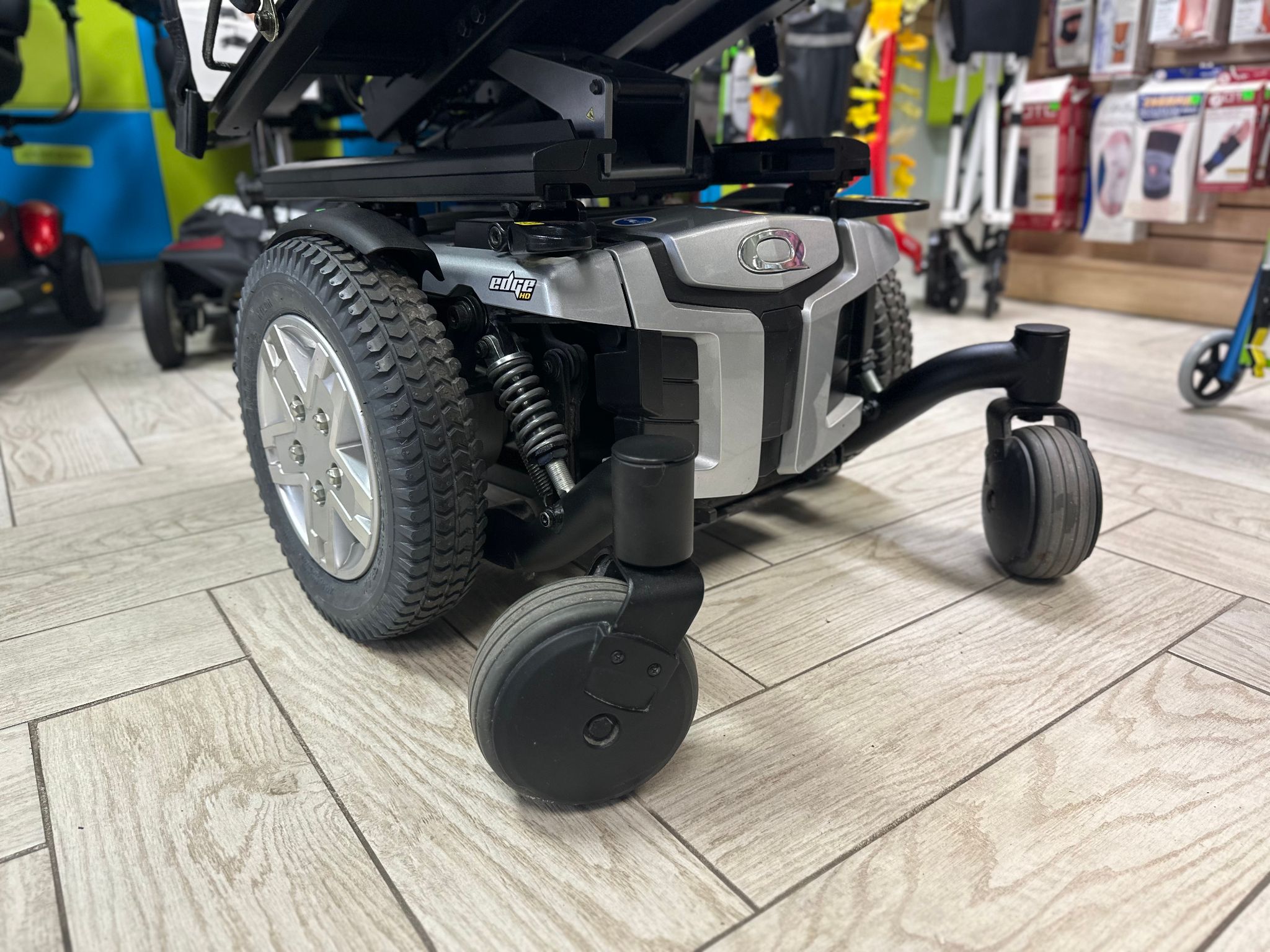 Pride Mobility Quantum Power Wheelchair Rehab Tilting Chair