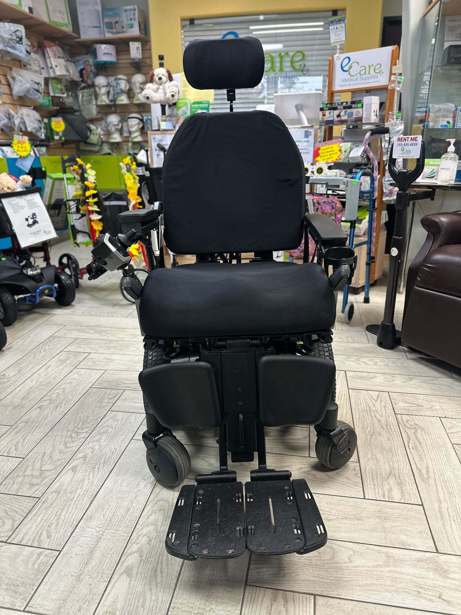Pride Mobility Quantum Power Wheelchair Rehab Tilting Chair
