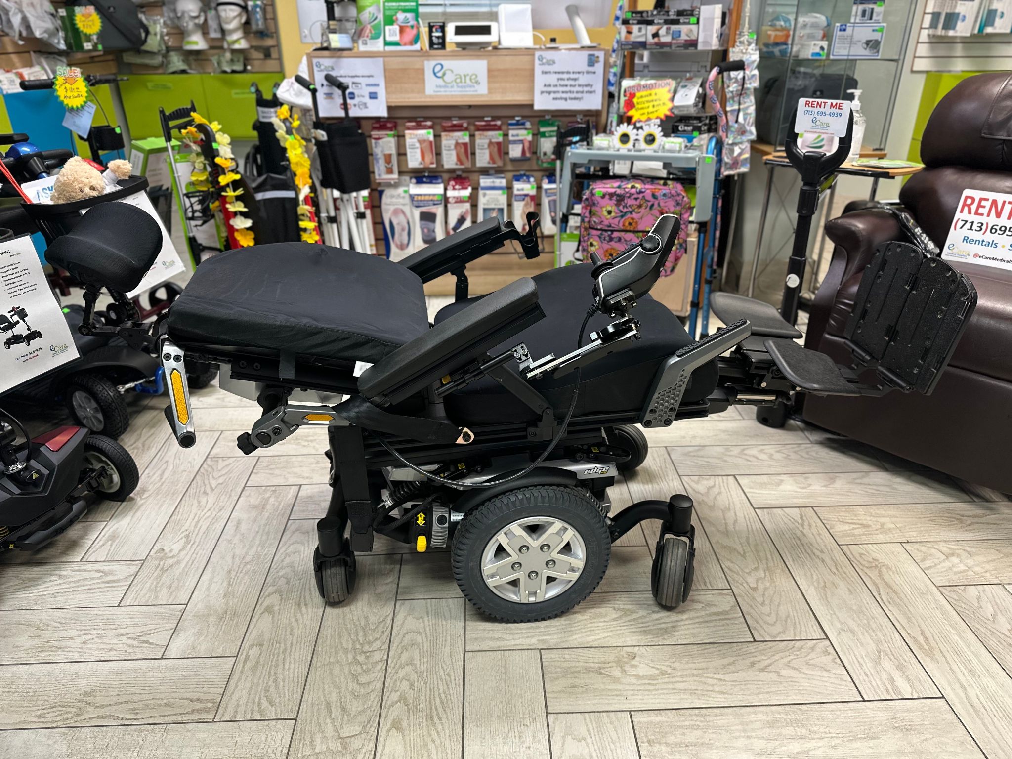 Pride Mobility Quantum Power Wheelchair Rehab Tilting Chair