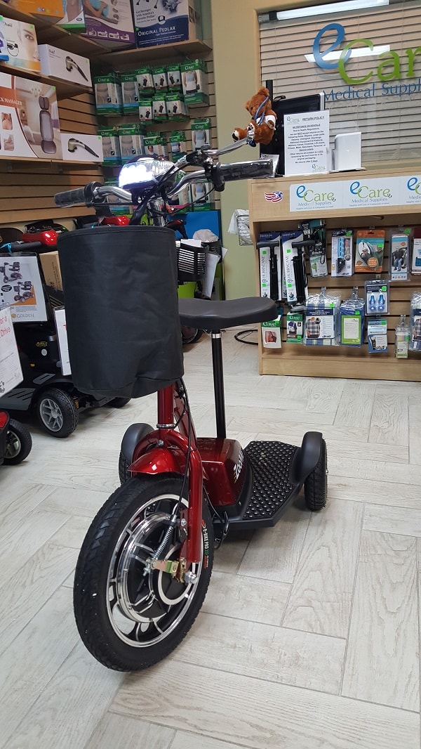 ZooMe Three Wheel Recreational Scooter - 300 Lb Cap