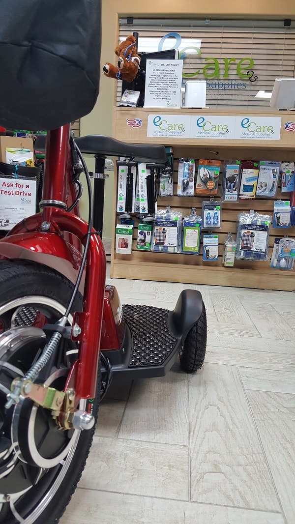 ZooMe Three Wheel Recreational Scooter - 300 Lb Cap