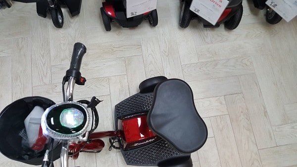 ZooMe Three Wheel Recreational Scooter - 300 Lb Cap