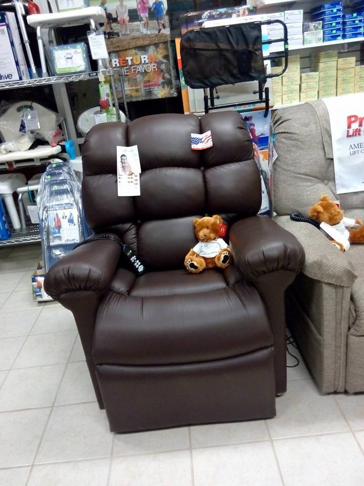 19" Zero Gravity Cloud with MaxiComfort Reclining Lift Chair-375Lbs Cap