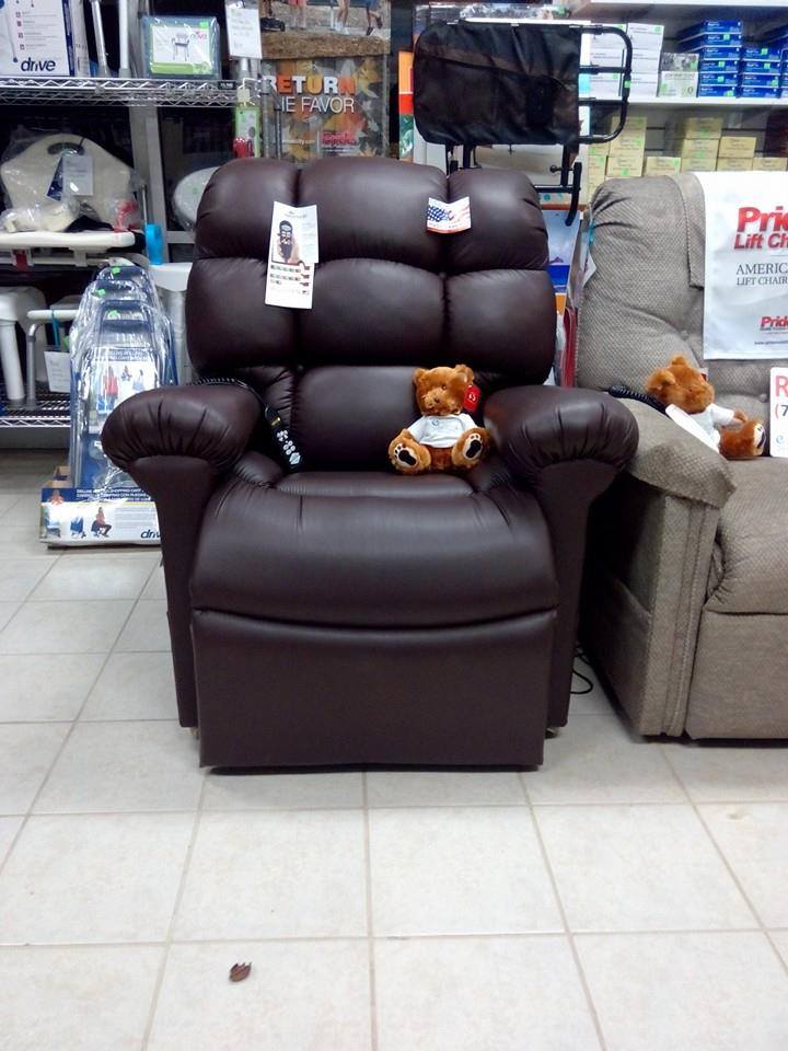 19" Zero Gravity Cloud with MaxiComfort Reclining Lift Chair-375Lbs Cap