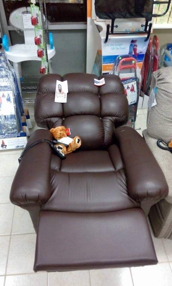 19" Zero Gravity Cloud with MaxiComfort Reclining Lift Chair-375Lbs Cap