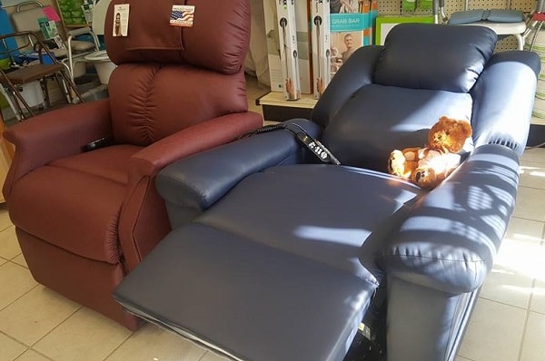 21" Day Dreamer Power Pillow Lift Chair Maxi Comfort Series-375Lb Cap