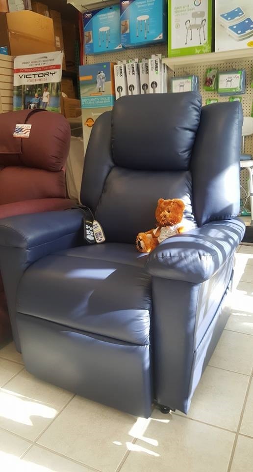 21" Day Dreamer Power Pillow Lift Chair Maxi Comfort Series-375Lb Cap