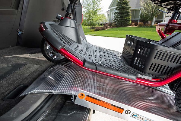4' Aluminum Singlefold Suitcase Ramp Signature Series-800 Lb Cap