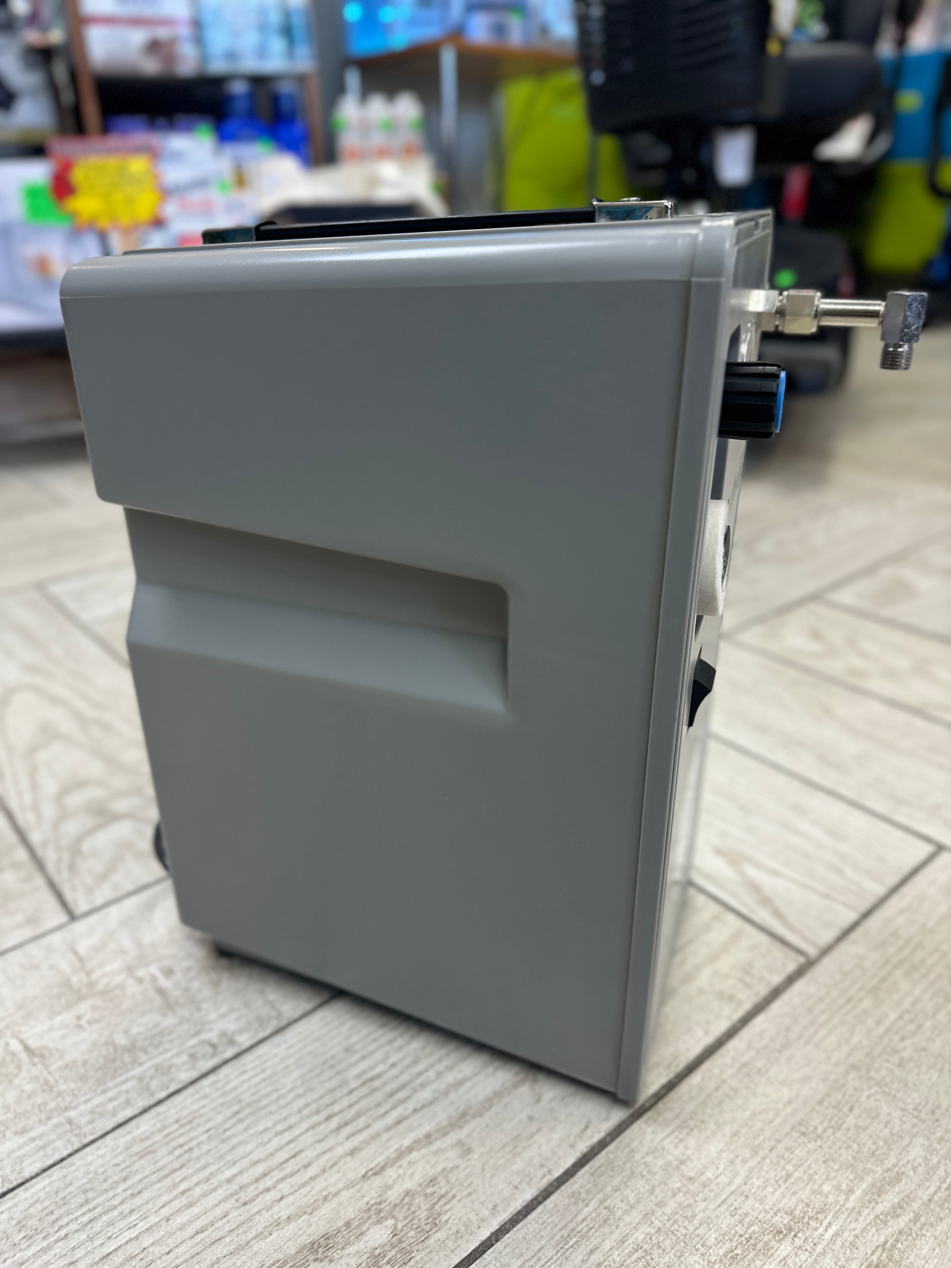 Heavy Duty Compressor 50PSI Nebulizer by Drive Devilbiss